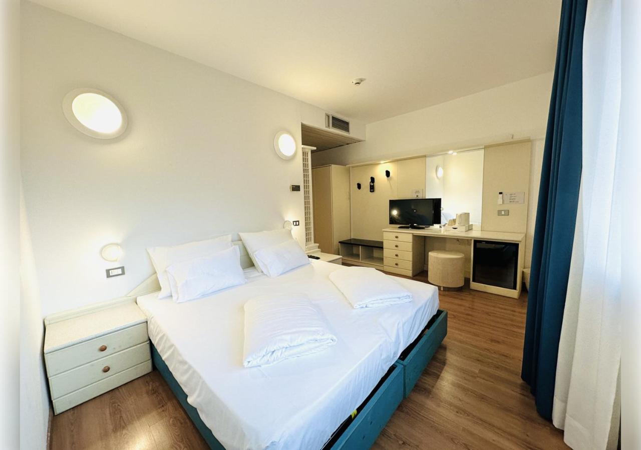 Hi Hotels ריבה דל גארדה מראה חיצוני תמונה