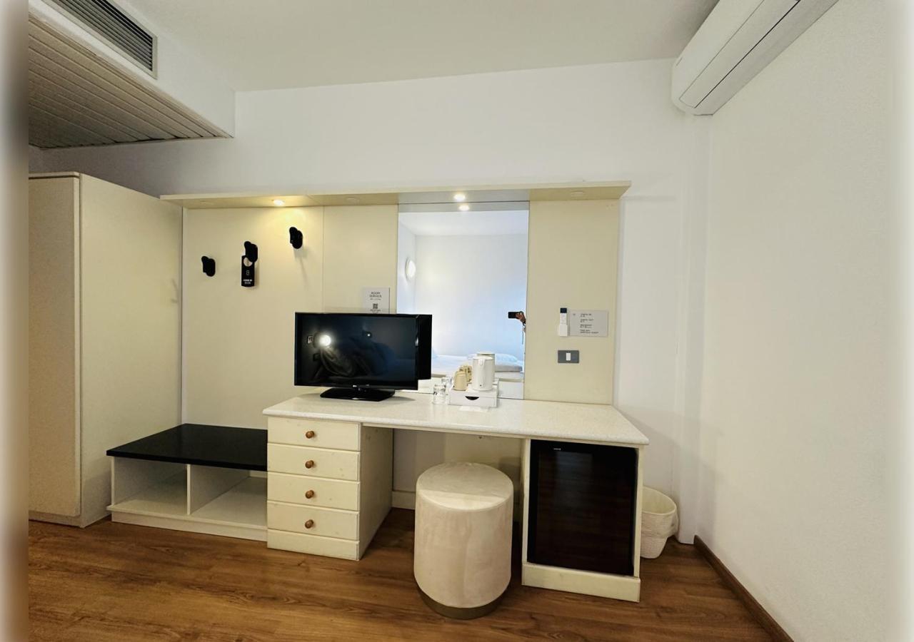 Hi Hotels ריבה דל גארדה מראה חיצוני תמונה